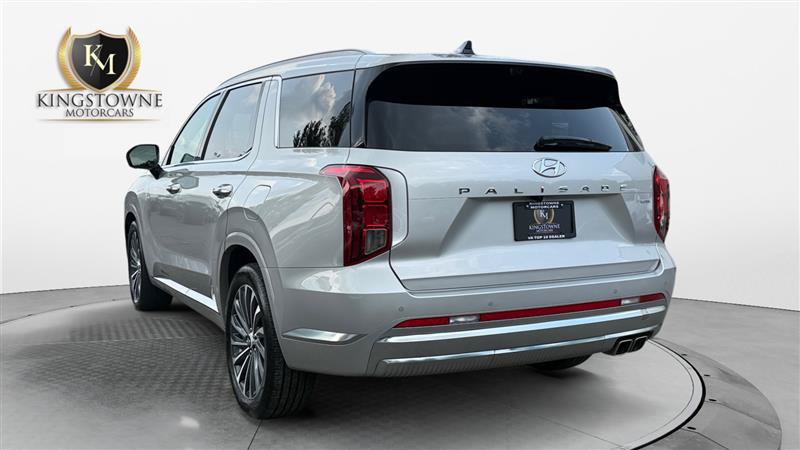 Used 2025 Hyundai Palisade Calligraphy AWD/4WD image 3