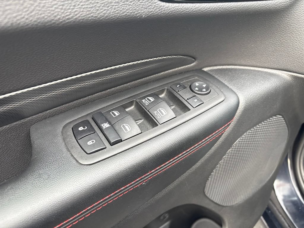 Used 2023 Dodge Durango R/T w/ Blacktop Package AWD/4WD image 18