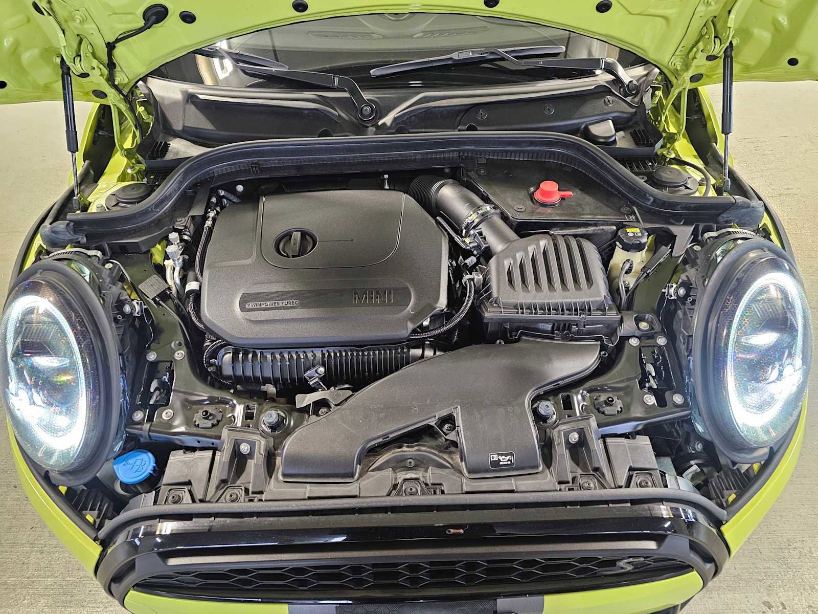 Used 2022 MINI Cooper S image 9