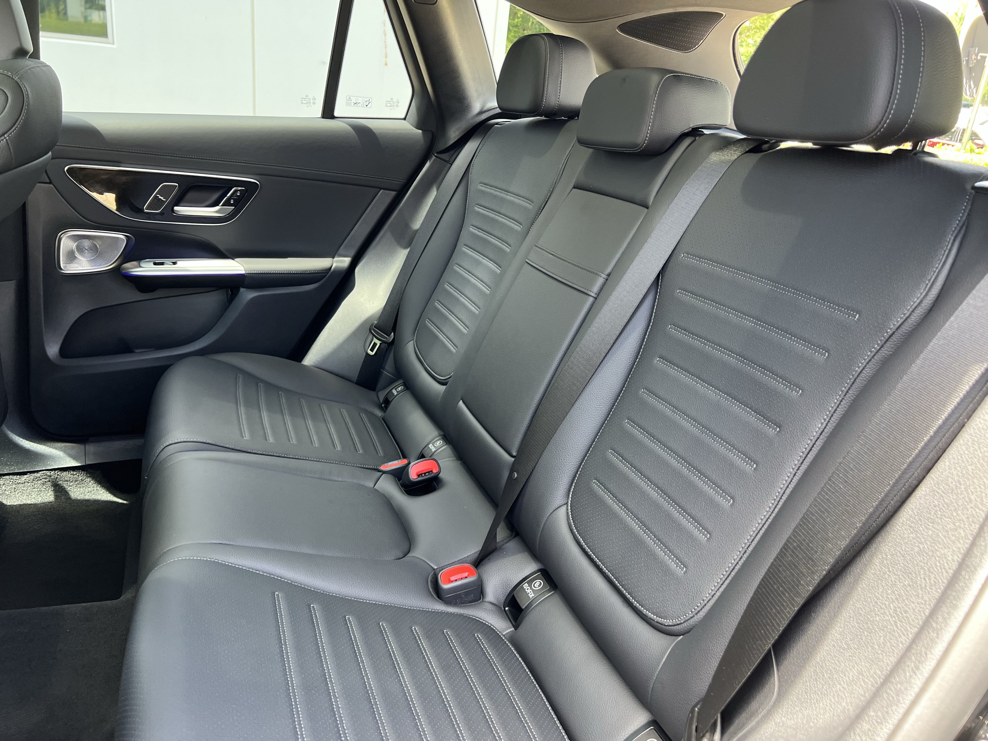 Certified 2025 Mercedes-Benz GLC 300 4MATIC w/ AMG Line image 33
