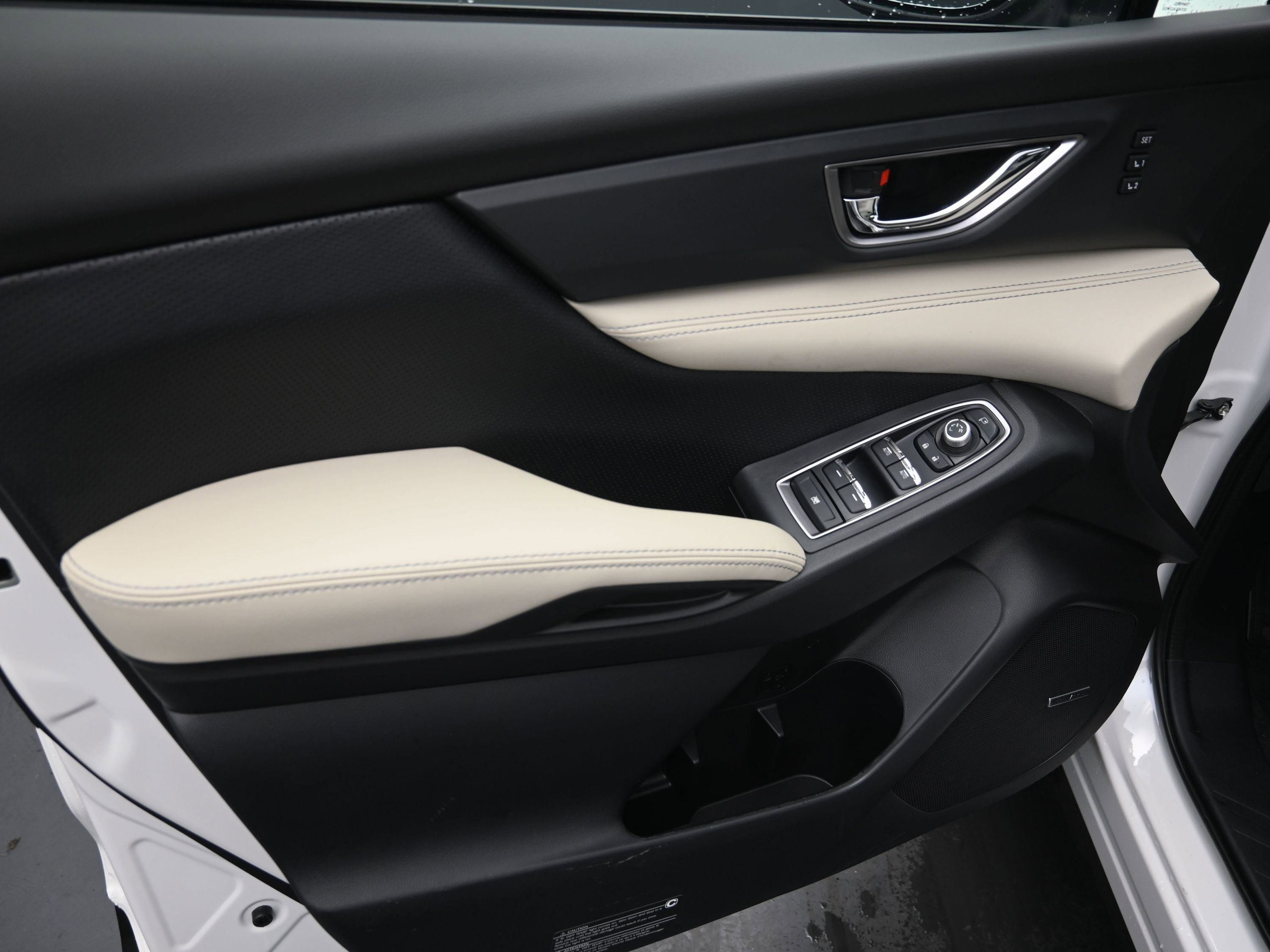 Certified 2025 Subaru Ascent Limited image 11