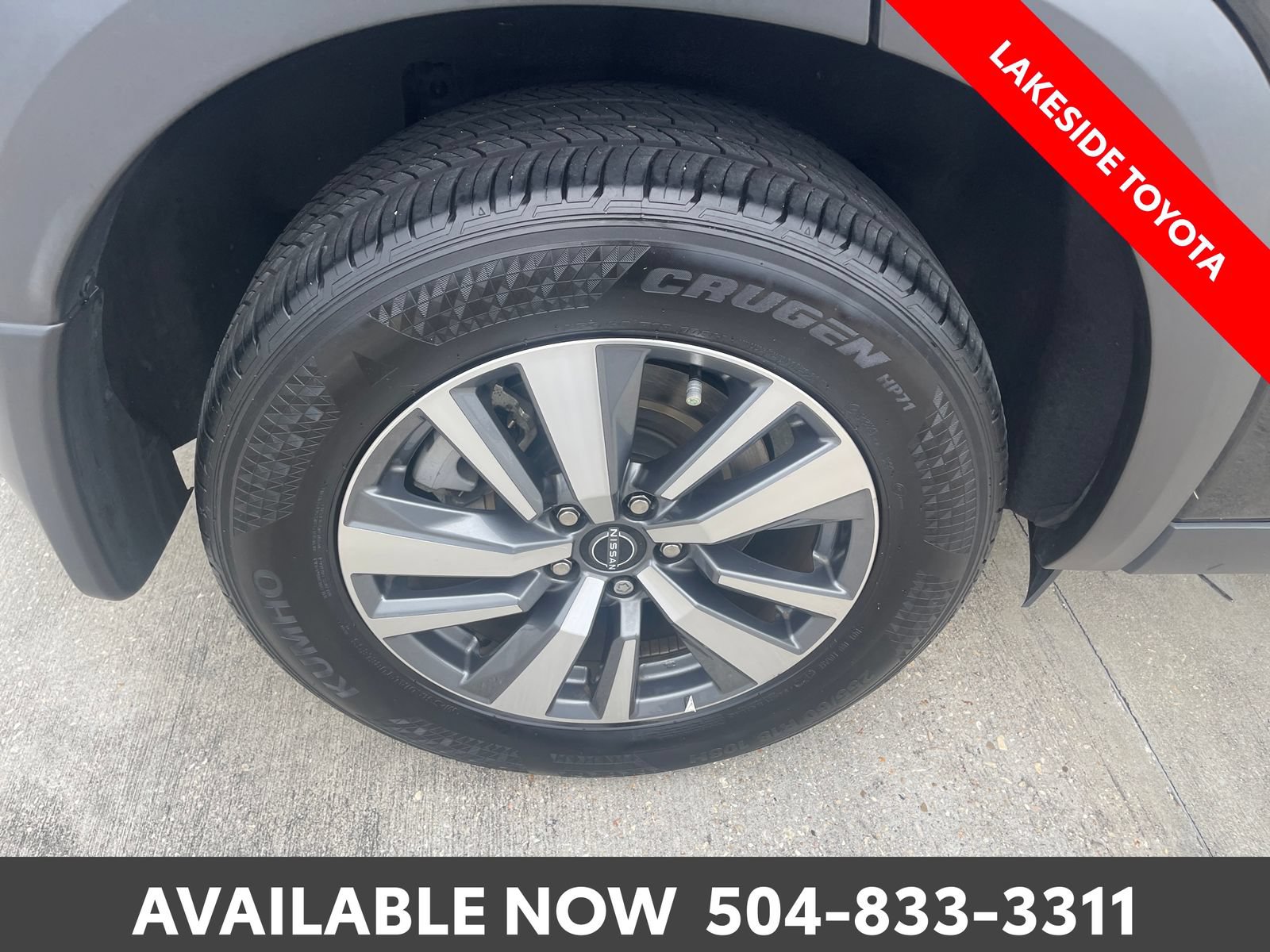 Used 2024 Nissan Pathfinder SL FWD image 11