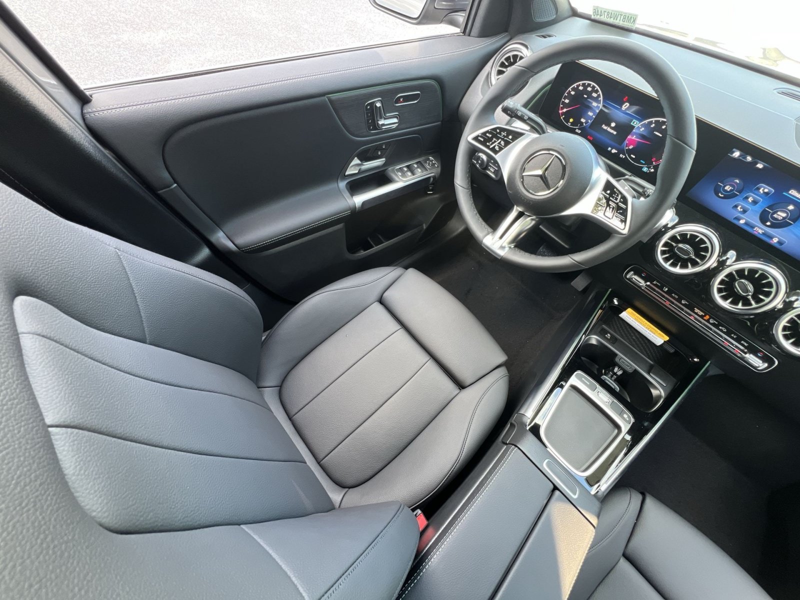 New 2026 Mercedes-Benz GLB 250 4MATIC image 16