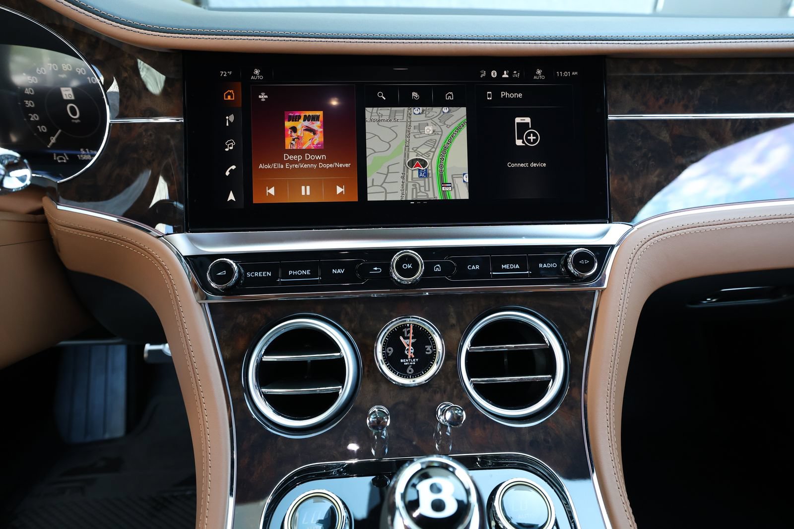 Certified 2026 Bentley Continental GT Azure AWD/4WD image 32