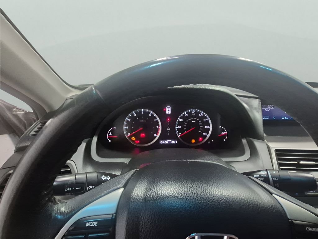 Used 2011 Honda Accord EX-L image 9