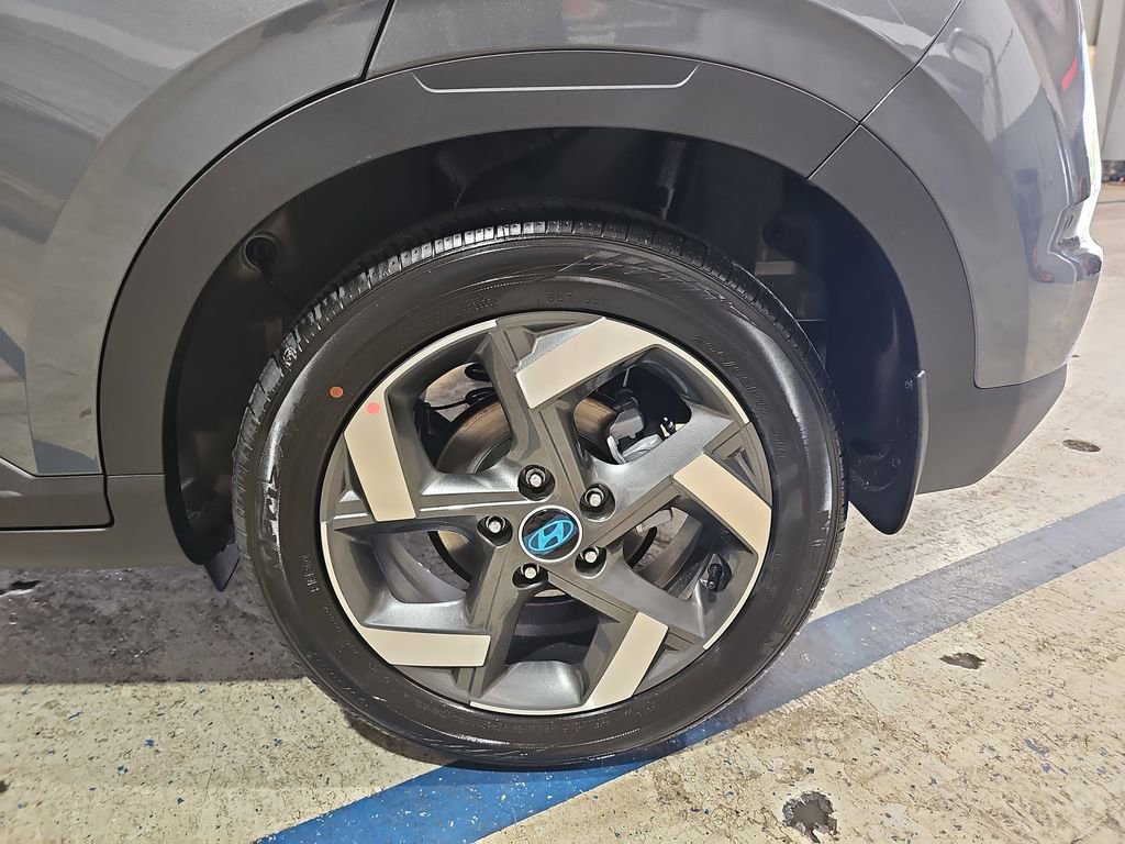 New 2026 Hyundai Venue SEL FWD image 35