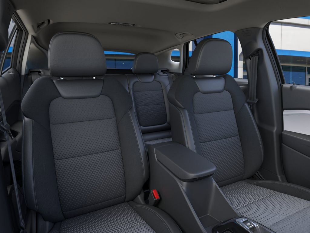 New 2026 Chevrolet Trax LT w/ Sunroof Package FWD image 16
