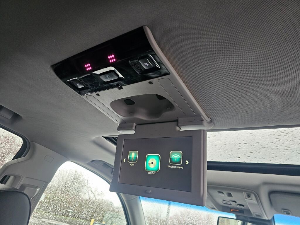 Used 2018 GMC Yukon XL Denali w/ Denali Ultimate Package image 18