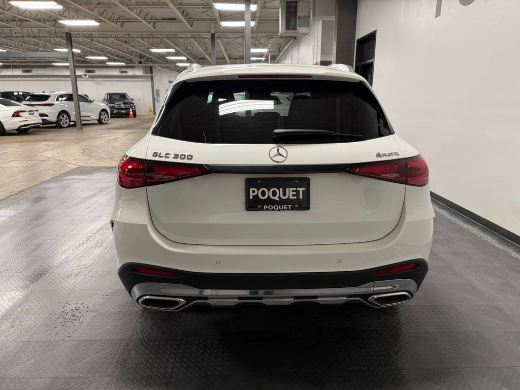 Used 2023 Mercedes-Benz GLC 300 4MATIC image 5