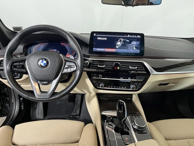 Used 2023 BMW 530i xDrive w/ Premium Package image 13