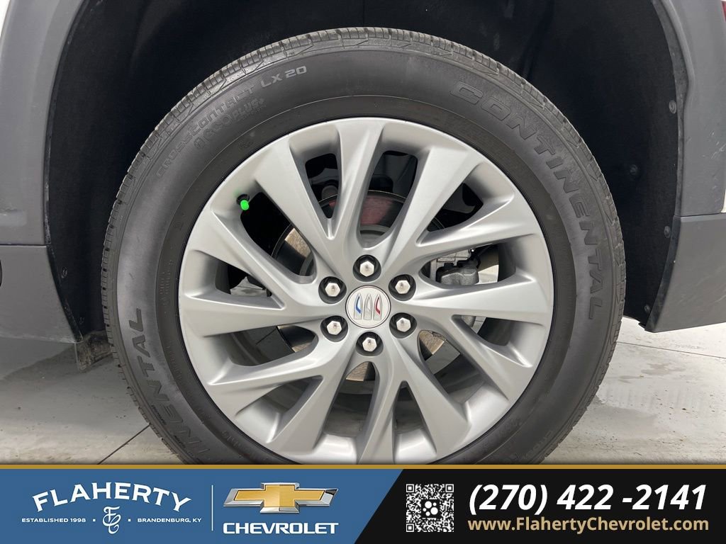 Used 2025 Buick Enclave Preferred AWD/4WD image 19