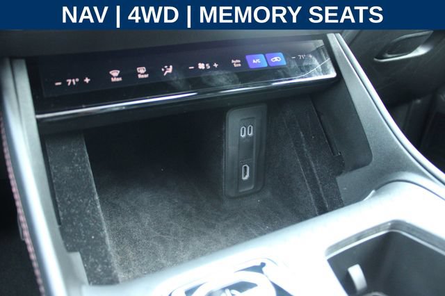 Used 2025 Jeep Wagoneer S Limited w/ Comfort Package AWD/4WD image 19