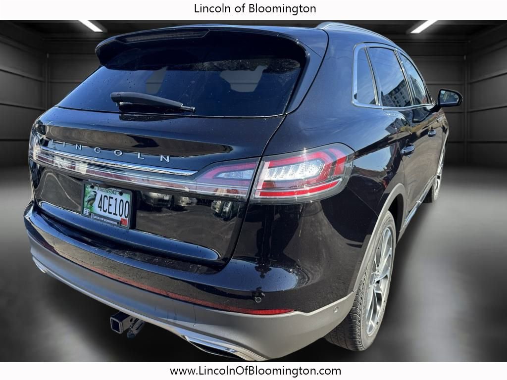 Certified 2022 Lincoln Nautilus Reserve w/ Equipment Group 201A image 8