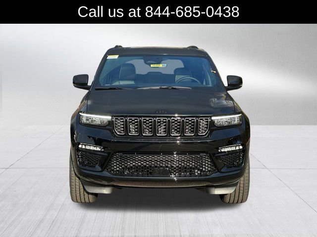 New 2025 Jeep Grand Cherokee Summit AWD/4WD image 2