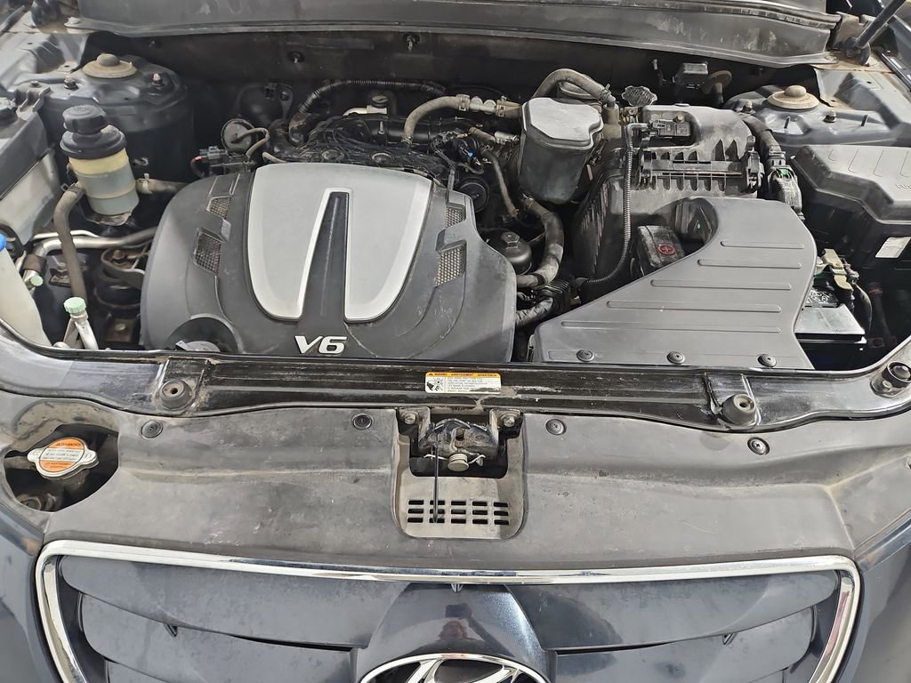 Used 2011 Hyundai Santa Fe GLS image 20