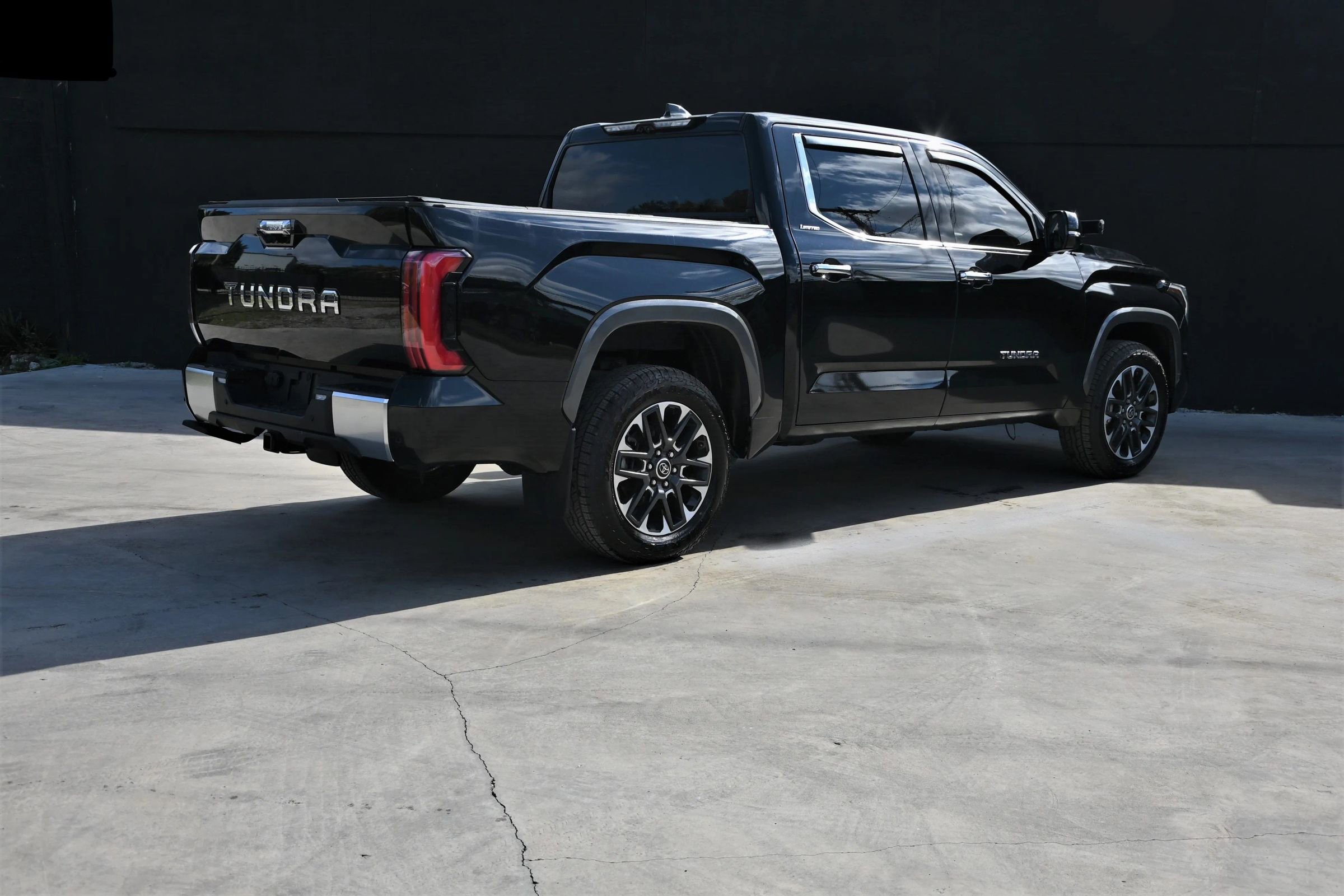 Used 2022 Toyota Tundra Limited image 5