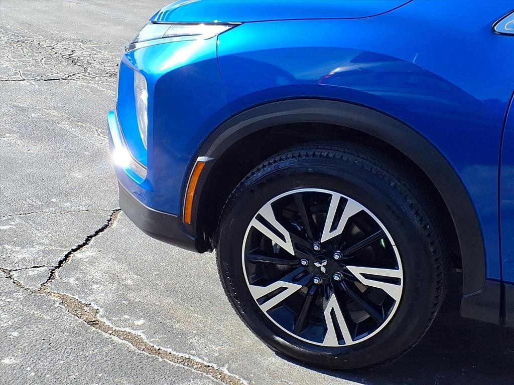 Used 2023 Mitsubishi Eclipse Cross SE image 31