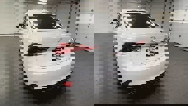 Used 2019 Lexus IS 350 F Sport image 7