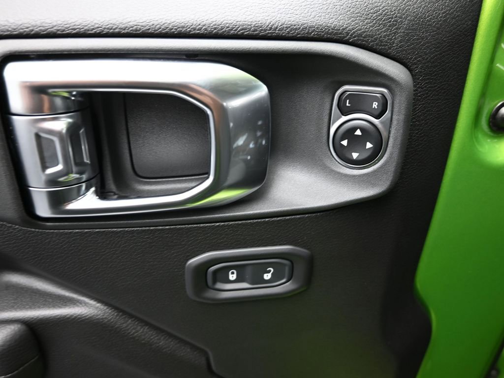 New 2025 Jeep Wrangler Unlimited Rubicon w/ Safety Group image 10