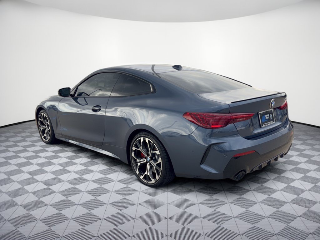 Used 2026 BMW 430i Coupe w/ M Sport Package RWD image 3