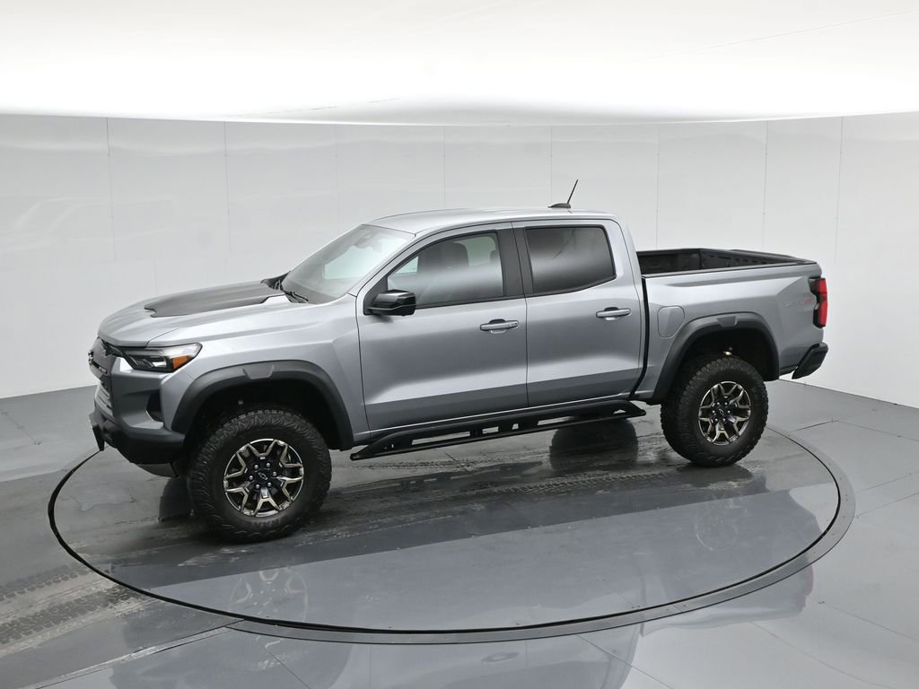 Used 2024 Chevrolet Colorado ZR2 w/ Technology Package image 47