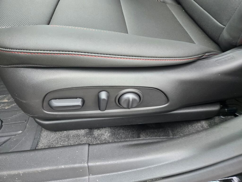 New 2026 Chevrolet Trax RS w/ Driver Confidence Package image 16