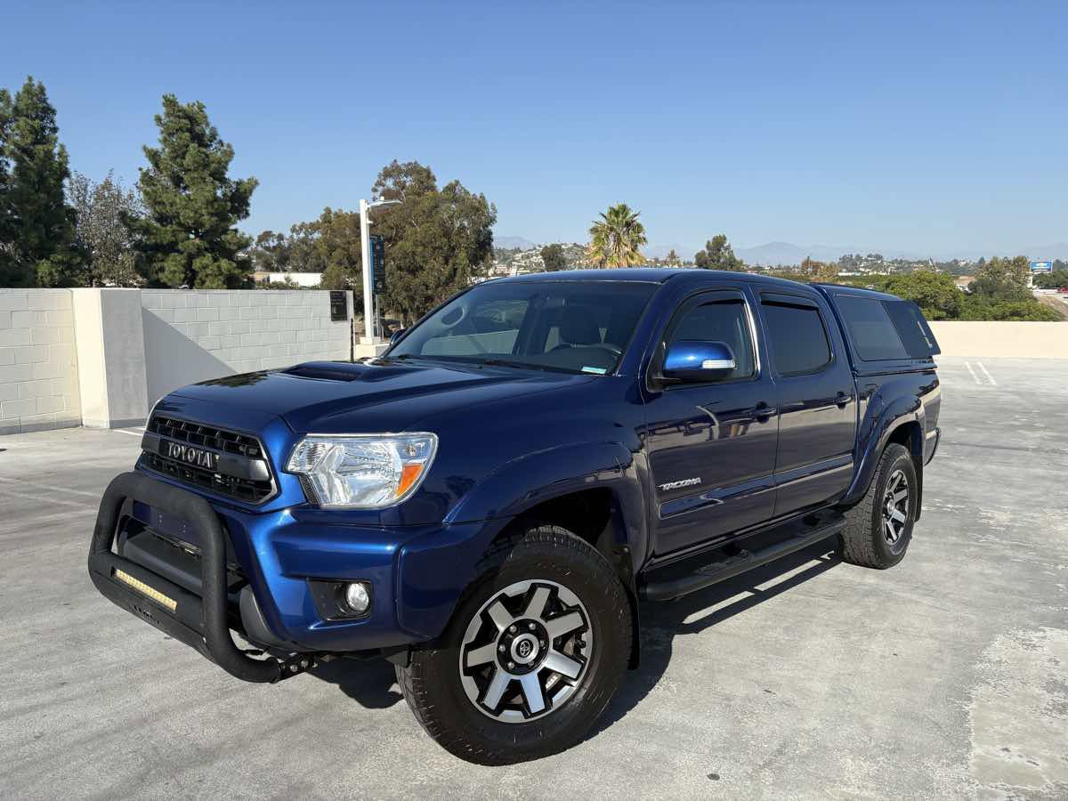 Used 2015 Toyota Tacoma 4x4 Double Cab w/ TRD Sport Package image 7