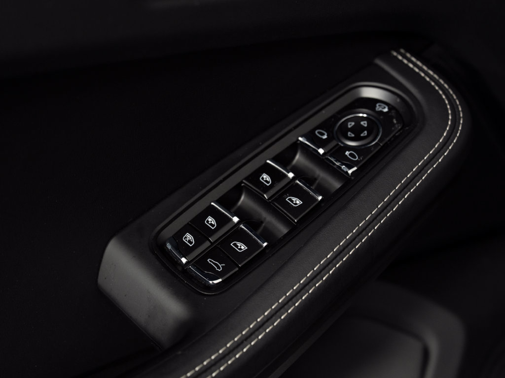 Certified 2023 Porsche Macan GTS AWD/4WD image 21