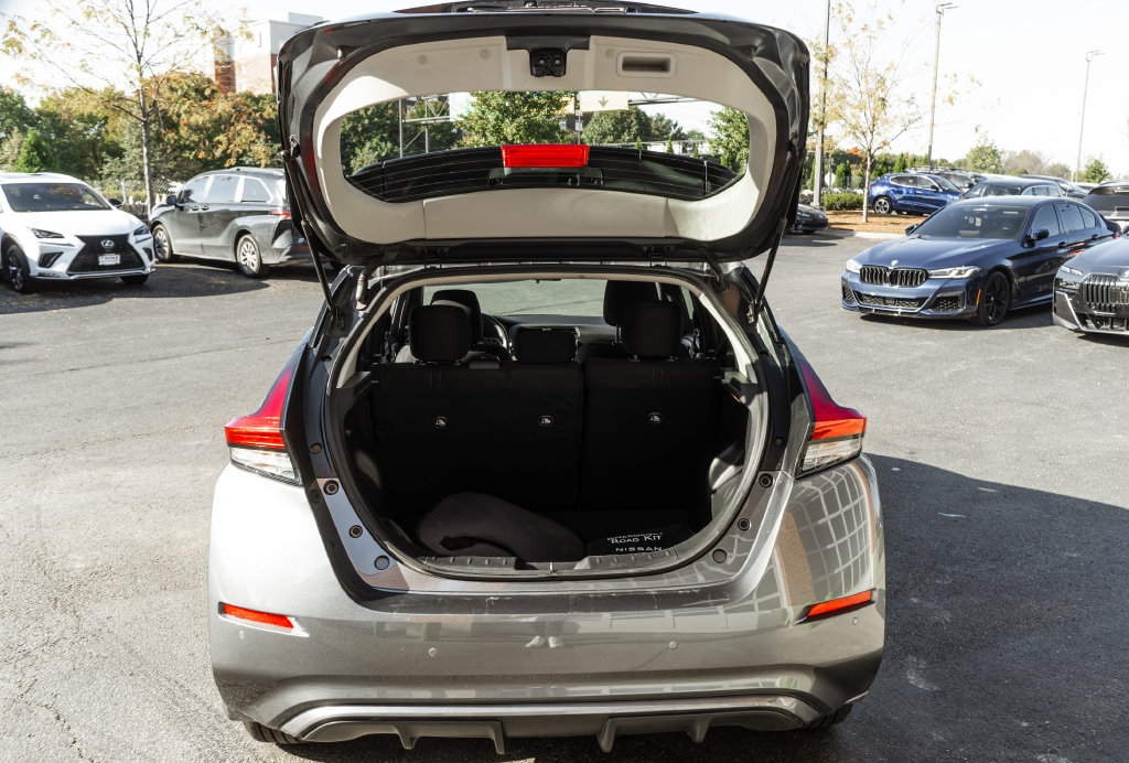 Used 2025 Nissan Leaf S FWD image 27