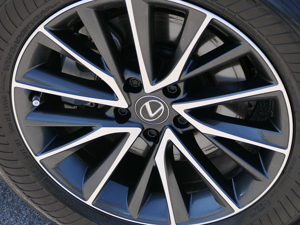 Used 2024 Lexus NX 250 FWD w/ Cold Area Package image 9
