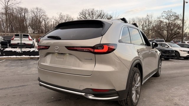 Used 2024 MAZDA CX-90 3.3 Turbo w/ Premium Plus Pkg image 10