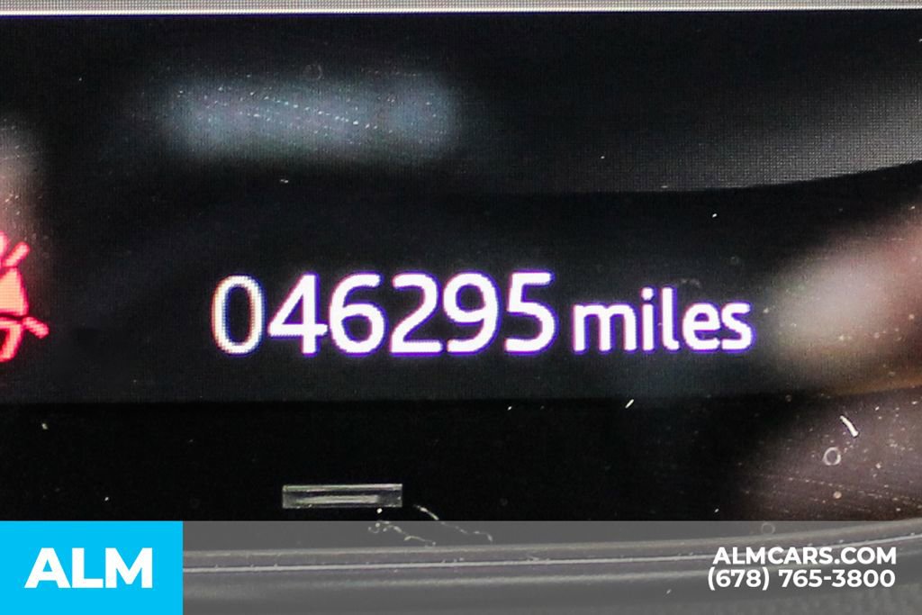 Used 2023 Land Rover Range Rover SE image 43