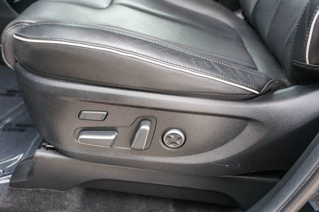 Used 2024 Hyundai Palisade Limited image 17