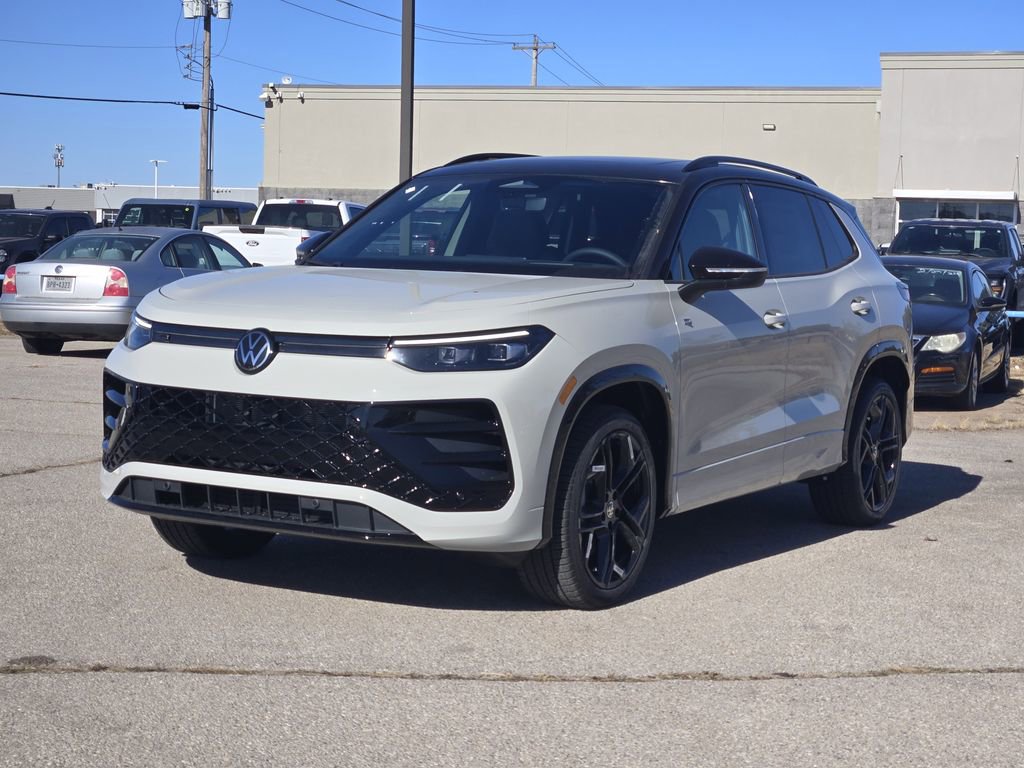 New 2026 Volkswagen Tiguan SE R-Line video 2