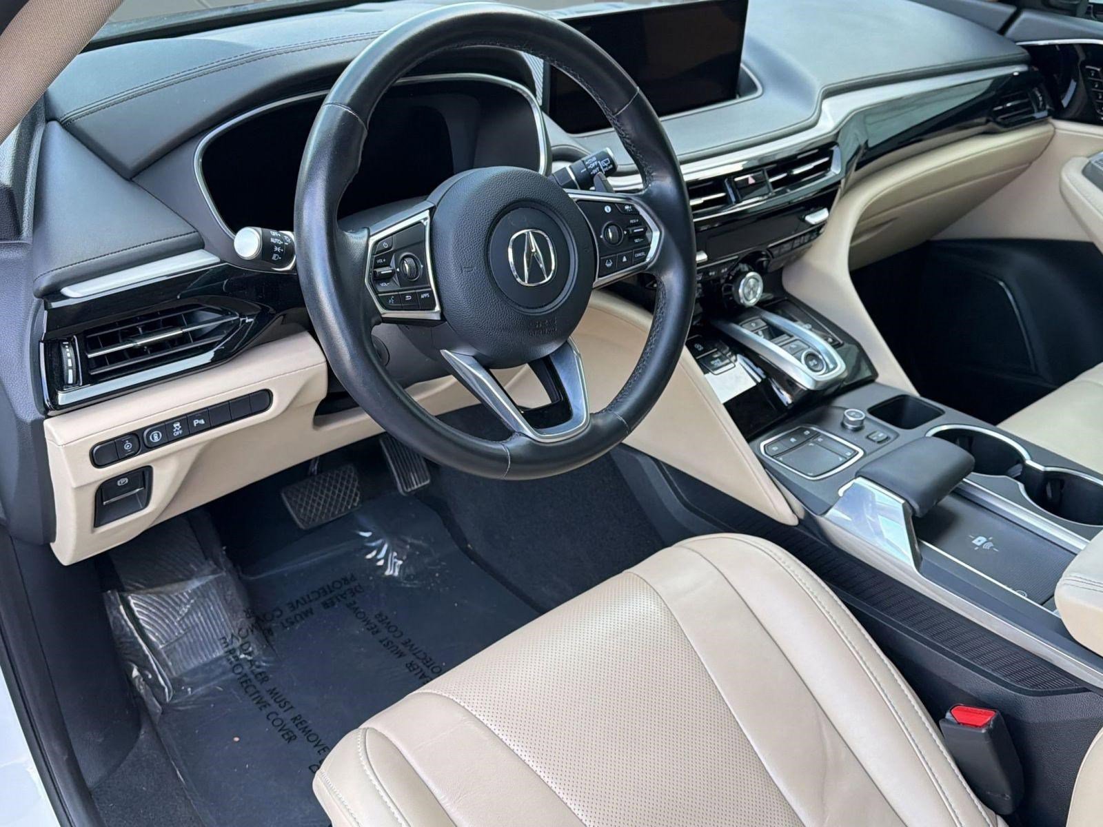 Used 2023 Acura MDX SH-AWD w/ Technology Package image 4