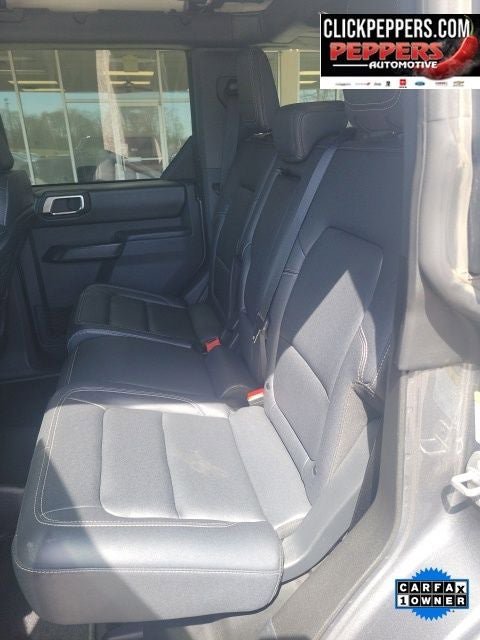 Used 2025 Ford Bronco Badlands AWD/4WD image 9