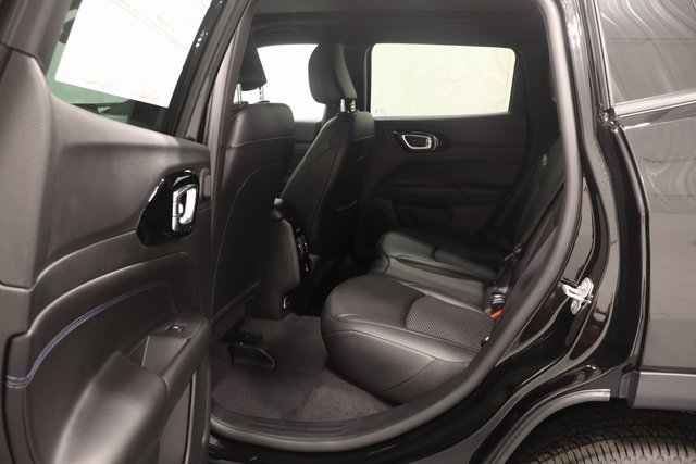 New 2025 Jeep Compass Latitude w/ Sun & Sound Group image 12