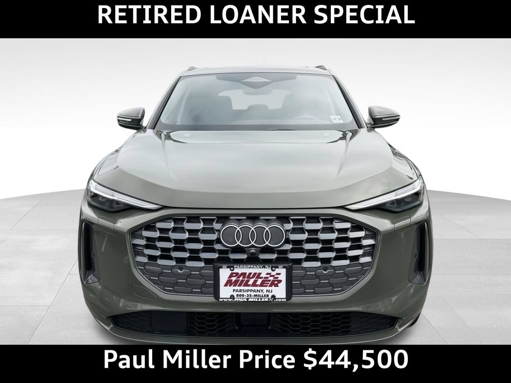 Used 2025 Audi Q5 Premium Plus w/ Premium Plus AWD/4WD image 2