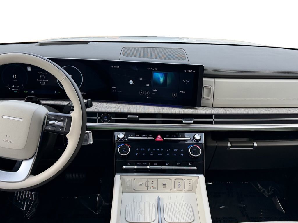 Used 2025 Hyundai Santa Fe Calligraphy image 11