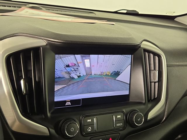 Used 2024 GMC Terrain SLT AWD/4WD image 18