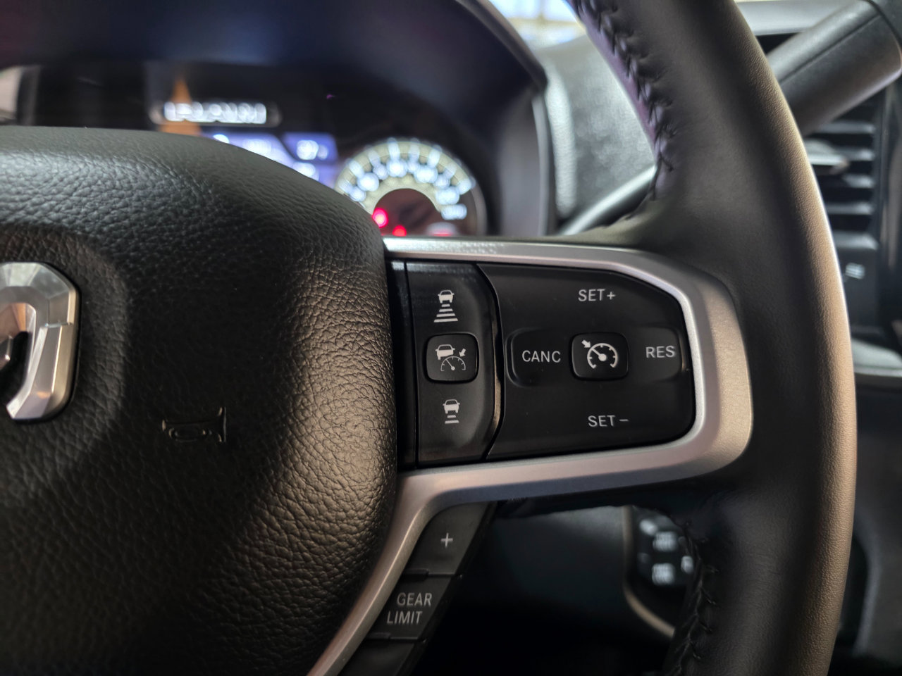 Used 2024 RAM 3500 Tradesman w/ Safety Group image 29