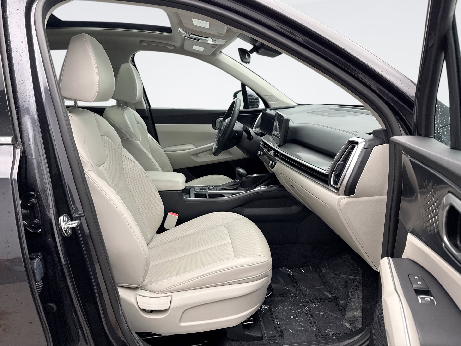 Used 2025 Kia Sorento S w/ Panoramic Sunroof Package image 18