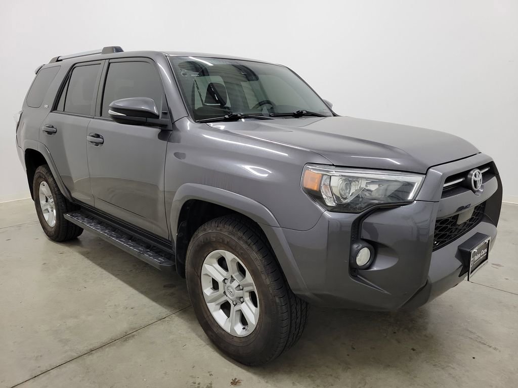 Used 2020 Toyota 4Runner SR5 Premium image 4