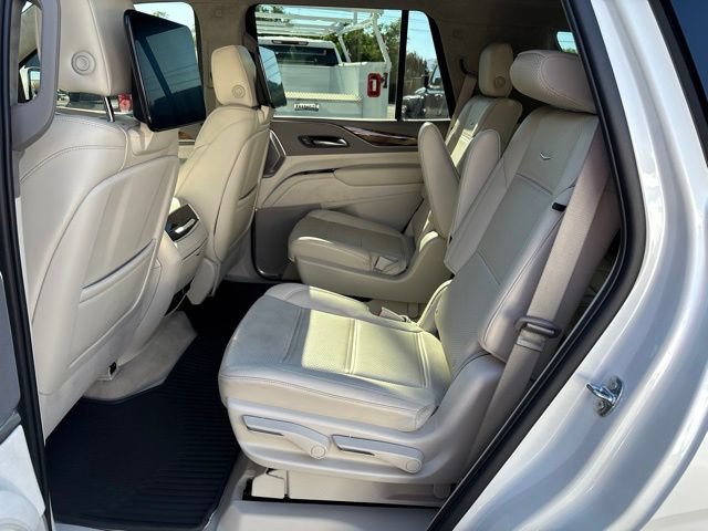 Used 2022 Cadillac Escalade Sport Platinum w/ LPO, ONYX Package AWD/4WD image 19
