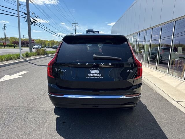 Certified 2025 Volvo XC90 B5 Plus AWD/4WD image 4