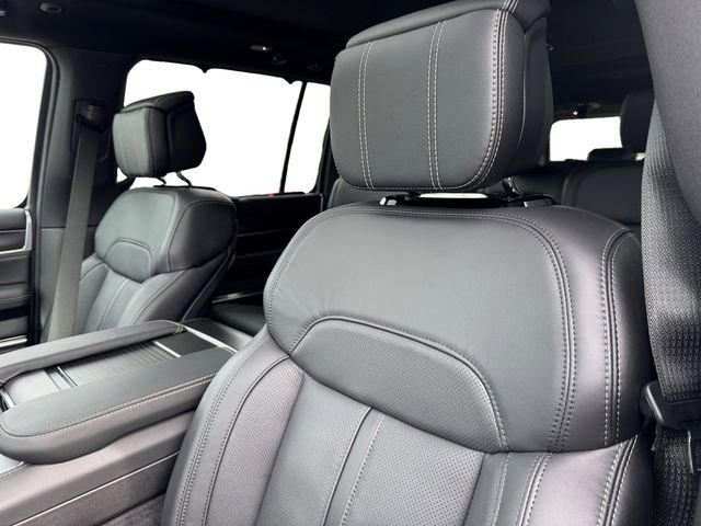 New 2026 Jeep Grand Wagoneer Summit w/ Premium Group III image 12