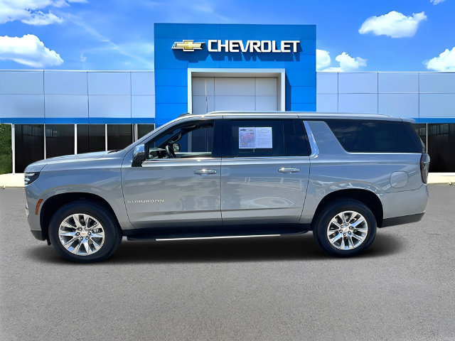 Used 2026 Chevrolet Suburban Premier AWD/4WD image 6
