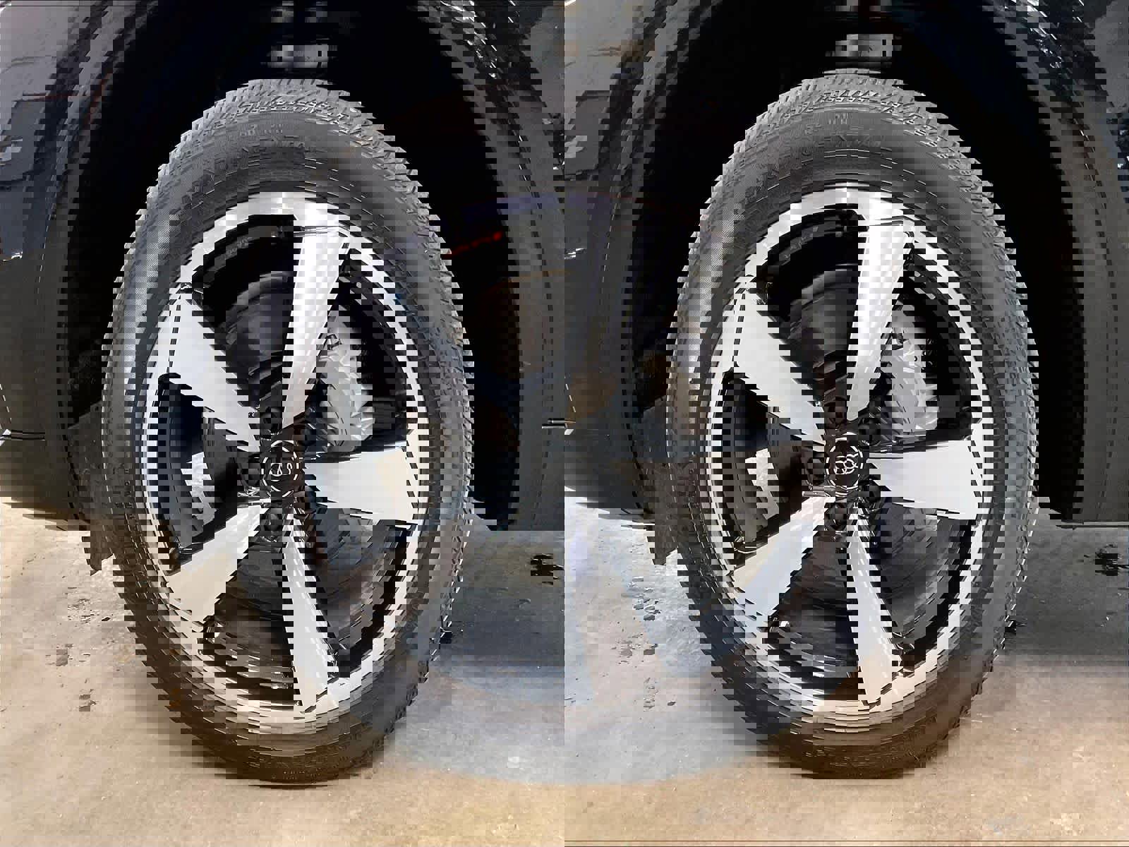 Used 2023 Audi Q5 2.0T Premium Plus w/ Premium Plus Package image 11