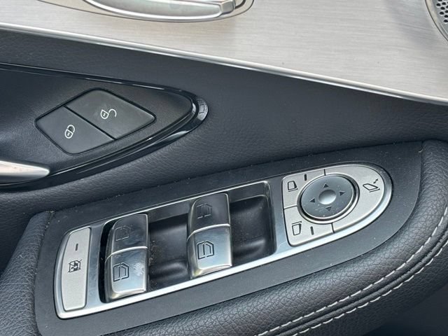 Used 2019 Mercedes-Benz GLC 300 4MATIC Coupe image 33