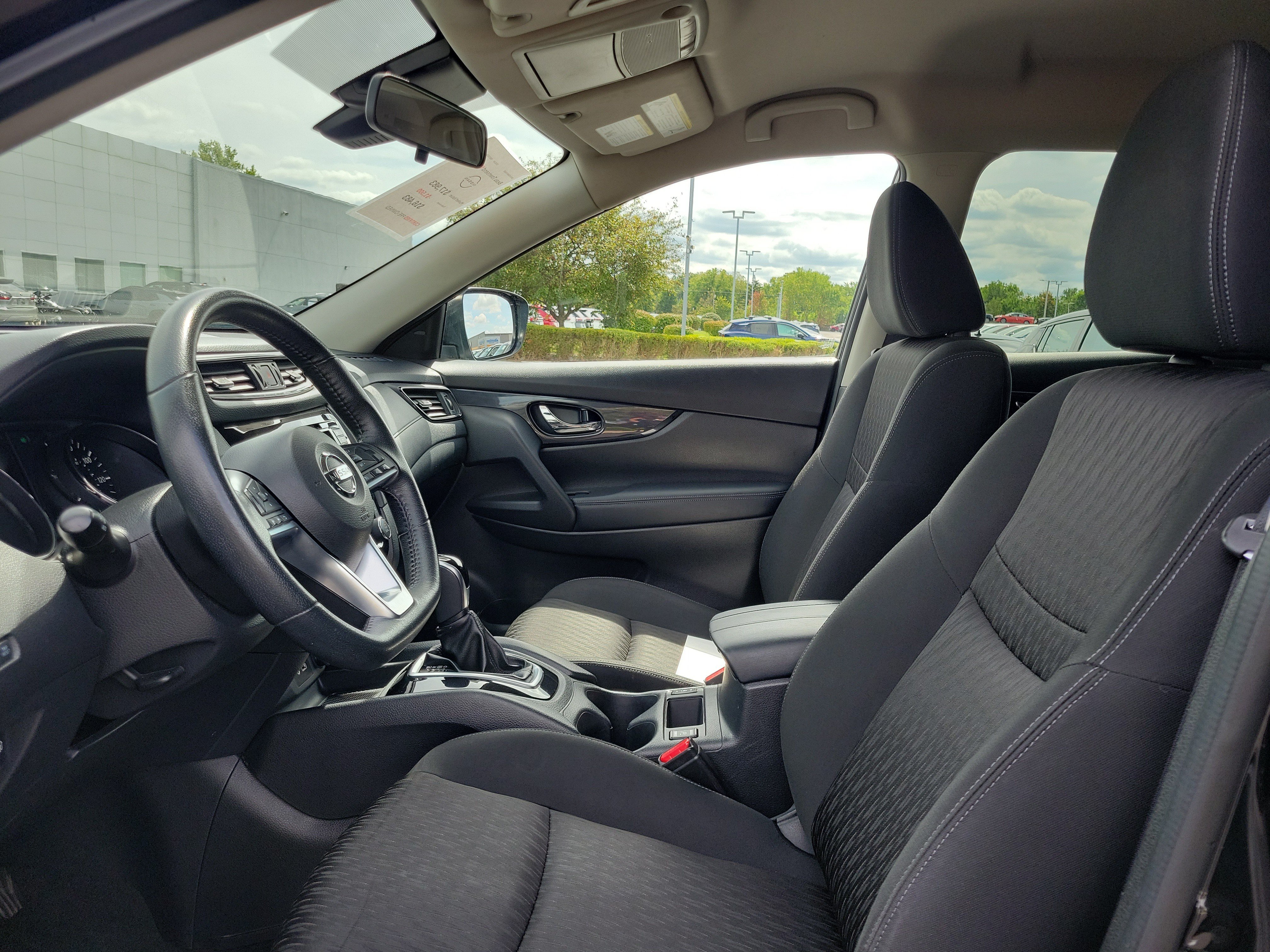 Certified 2020 Nissan Rogue SV AWD/4WD image 15